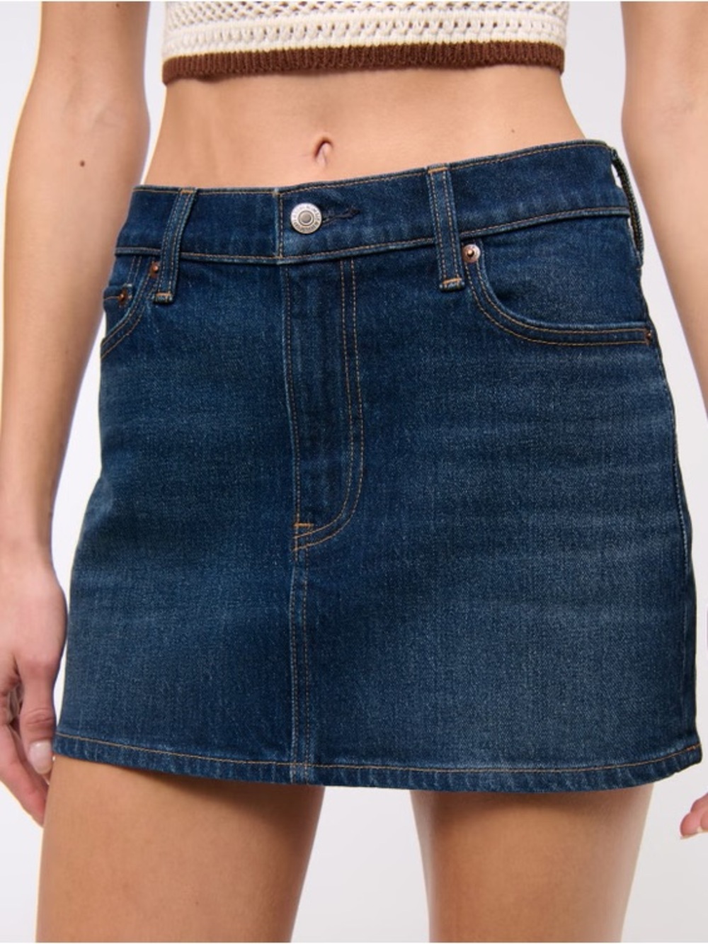 NWT Abercrombie Mid Rise Denim Mini Skirt in Dark Wash Size 27 NEW